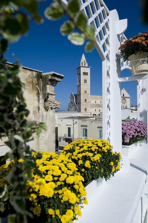 White House Hotel Trani Exterior photo